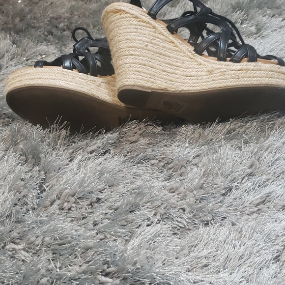 Black wedges - Picture 3 of 3